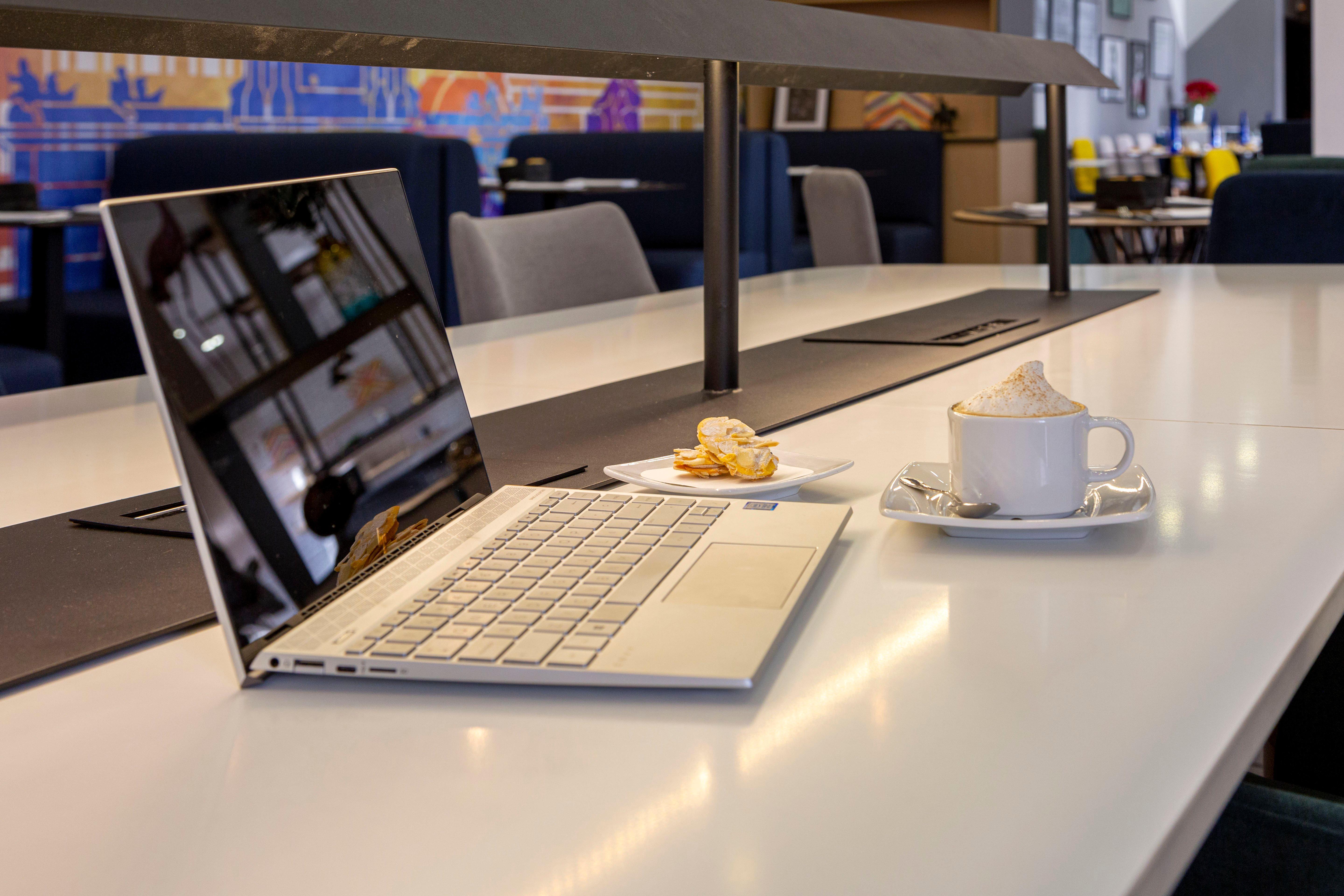 Holiday Inn Madrid - Las Tablas By Ihg Екстер'єр фото